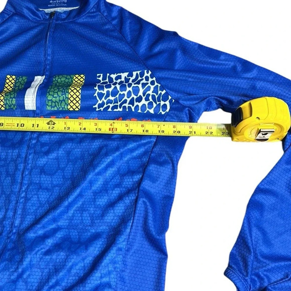 Y2K, vtg , like new!! 4ucycling ,cycling jersey,men L,
Utility,pockets,athletic - Picture 8 of 12